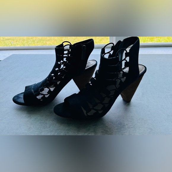 Vince Camuto Navy Suede Heels - Picture 2 of 9